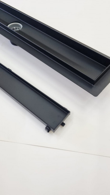 Трап CL6138D/70 Ceramalux черный матовый , щелевой, нерж.сталь, 700 мм Трап CL6138D/70 Ceramalux черный матовый , щелевой, нерж.сталь, 700 мм