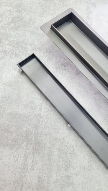 Трап CL6138GG/80 Ceramalux оружейная сталь , щелевой, нерж.сталь, 800 мм Трап CL6138GG/80 Ceramalux оружейная сталь , щелевой, нерж.сталь, 800 мм