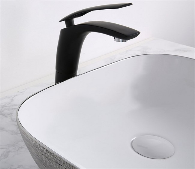 Умывальник CeramaLux D1333H131 Умывальник CeramaLux D1333H131